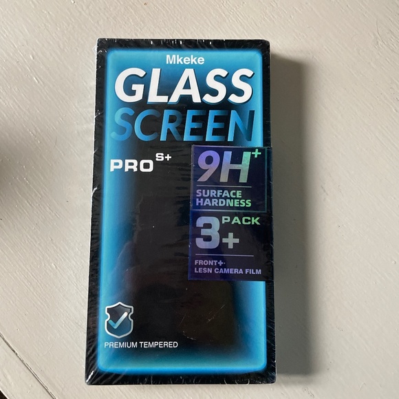 iPhone 13 Screen Protector/iPhone 13 Pro Glass Screen Protector New & Sealed Box - Picture 1 of 5